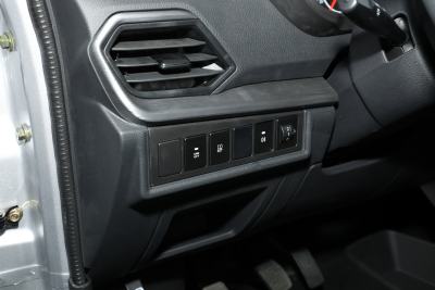 2023款 1.6L CNG舒适型客车6座-内饰-图片-有驾