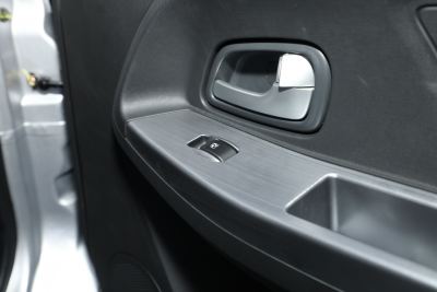 2023款 1.6L CNG舒适型客车6座-内饰-图片-有驾