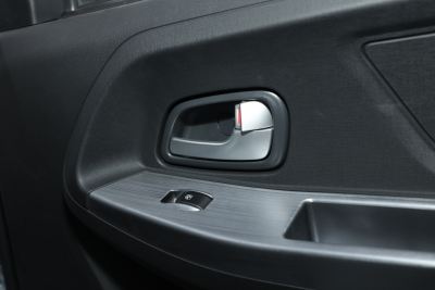 2023款 1.6L CNG舒适型客车6座-内饰-图片-有驾