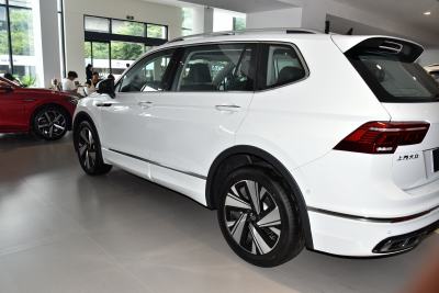 2023款 改款 330TSI 自动两驱R-Line旗舰版-外观-图片-有驾