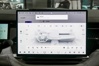 2024款 六座行政版四驱 140kWh-内饰-图片-有驾
