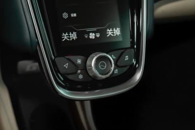 2023款 4.0T 标准型-内饰-图片-有驾