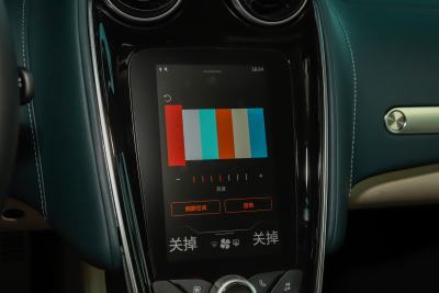 2023款 4.0T 标准型-内饰-图片-有驾