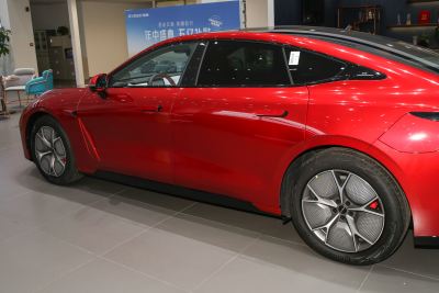 2025款 纯电 Pro四驱 77kWh-外观-图片-有驾