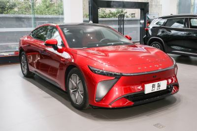 2025款 纯电 Pro四驱 77kWh-外观-图片-有驾