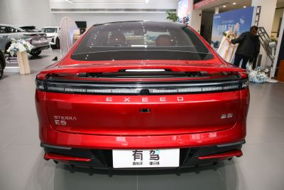 2025款 纯电 Pro四驱 77kWh-外观-图片-有驾