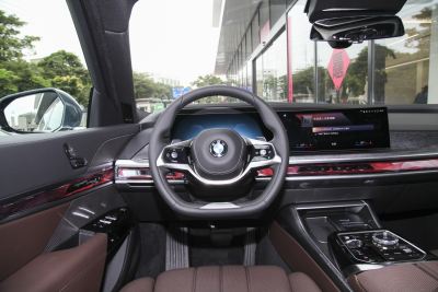2023款 740Li 尊享型 豪华套装-内饰-图片-有驾