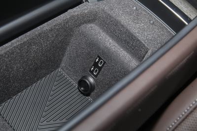 2023款 740Li 尊享型 豪华套装-内饰-图片-有驾
