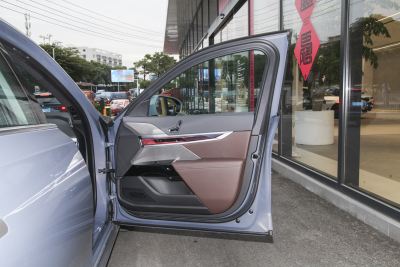 2023款 740Li 尊享型 豪华套装-内饰-图片-有驾