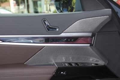 2023款 740Li 尊享型 豪华套装-内饰-图片-有驾