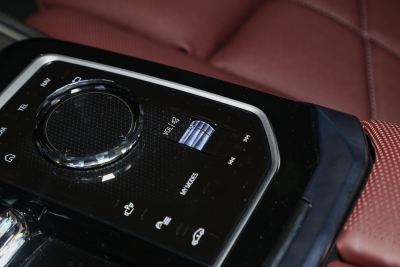 2023款 740Li 尊享型 豪华套装-内饰-图片-有驾