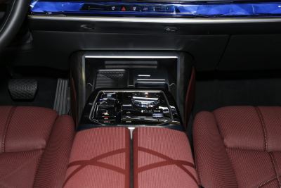 2023款 740Li 尊享型 豪华套装-内饰-图片-有驾