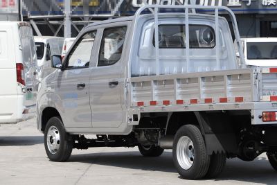 2025款 2.0L LV0-外观-图片-有驾