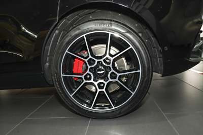 2024款 4.0T V8-外观-图片-有驾