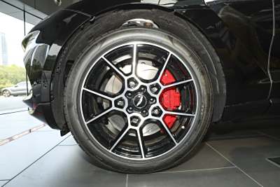 2024款 4.0T V8-外观-图片-有驾