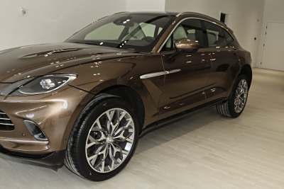 2024款 4.0T V8-外观-图片-有驾