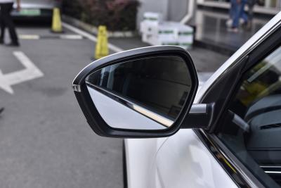 2022款 博越X 1.8TD DCT智慧型-外观-图片-有驾 2022款 博越X 1.8TD DCT智慧型-外观-图片-有驾