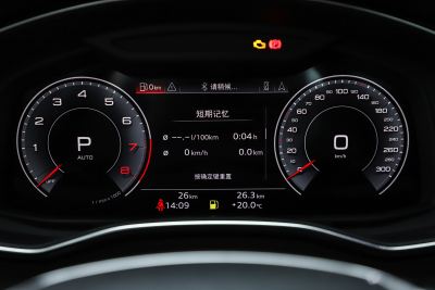 2025款 Avant 先锋派 45 TFSI 臻选动感型-内饰-图片-有驾