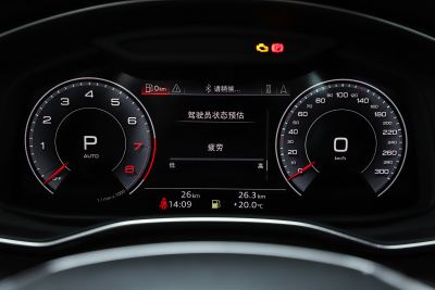 2025款 Avant 先锋派 45 TFSI 臻选动感型-内饰-图片-有驾