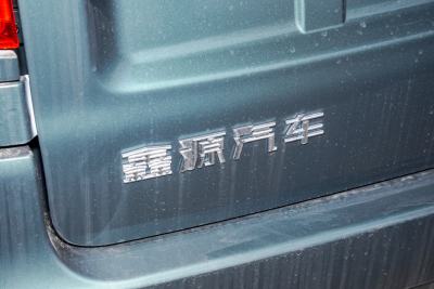 2025款 1.5L 冠军版客车 5/6/7座 中央空调 对开门-外观-图片-有驾