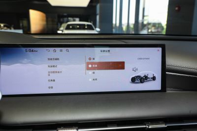 2024款 2.5T 后驱豪华版-内饰-图片-有驾
