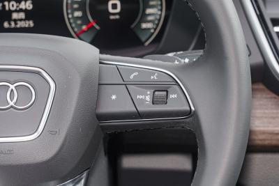 2025款 quattro 45周年典藏版 45 TFSI 臻选动感型-内饰-图片-有驾