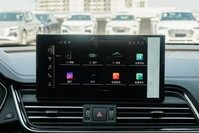 2025款 quattro 45周年典藏版 45 TFSI 臻选动感型-内饰-图片-有驾