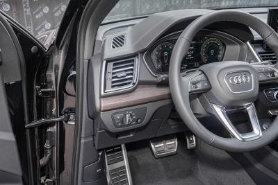 2025款 quattro 45周年典藏版 45 TFSI 臻选动感型-内饰-图片-有驾