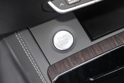 2025款 quattro 45周年典藏版 45 TFSI 臻选动感型-内饰-图片-有驾