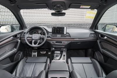 2025款 quattro 45周年典藏版 45 TFSI 臻选动感型-内饰-图片-有驾