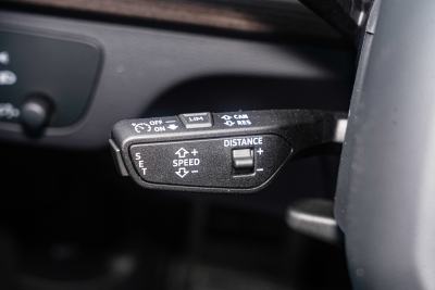 2025款 quattro 45周年典藏版 45 TFSI 臻选动感型-内饰-图片-有驾