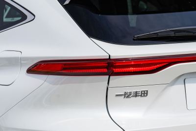 2024款 双擎 2.5L CVT两驱豪华版-外观-图片-有驾