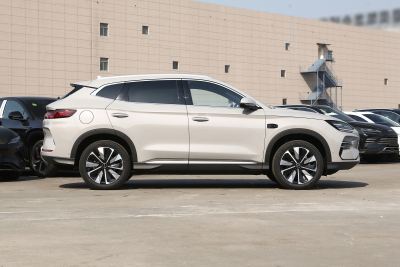 2025款 EV 智驾版 520km 尊贵型-外观-图片-有驾