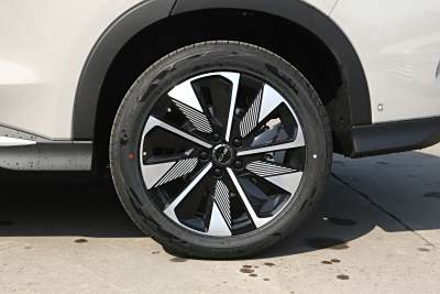 2025款 EV 智驾版 520km 尊贵型-外观-图片-有驾