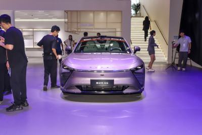 2025款 纯电 Ultra旗舰 100kWh-外观-图片-有驾