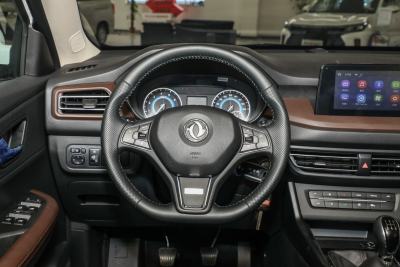 2023款 2.0L 手动基本型-内饰-图片-有驾 2023款 2.0L 手动基本型-内饰-图片-有驾