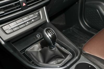 2023款 2.0L 手动基本型-内饰-图片-有驾 2023款 2.0L 手动基本型-内饰-图片-有驾