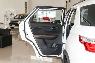 2023款 2.0L 手动基本型-内饰-图片-有驾 2023款 2.0L 手动基本型-内饰-图片-有驾