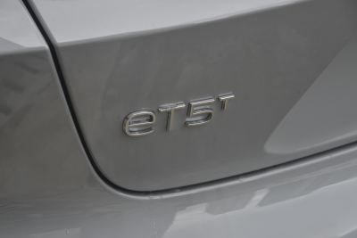 2025款 75kWh Touring-外观-图片-有驾