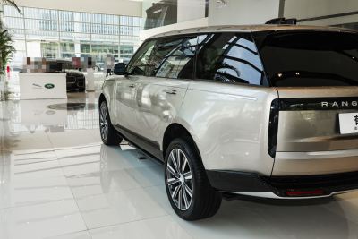 2025款 3.0 L6 400PS 创世加长版-外观-图片-有驾