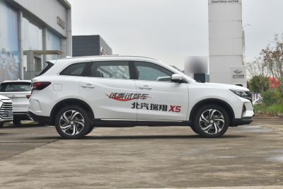 2021款 1.5T 自动豪华型 7座-外观-图片-有驾