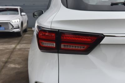 2021款 1.5T 自动豪华型 7座-外观-图片-有驾