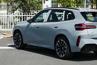 2025款 xDrive30L 尊享型 M运动曜夜套装-外观-图片-有驾