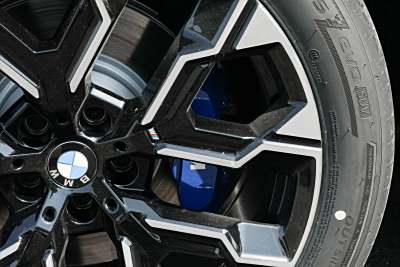 2025款 xDrive30L 尊享型 M运动曜夜套装-外观-图片-有驾