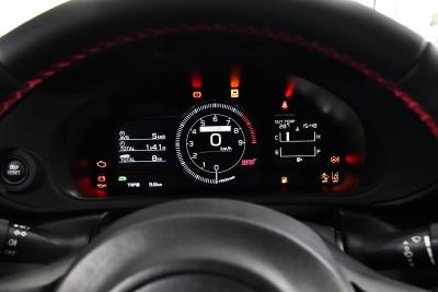 2025款 2.4L 手动版EyeSight STI Sport-内饰-图片-有驾