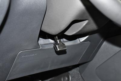 2025款 2.4L 手动版EyeSight STI Sport-内饰-图片-有驾
