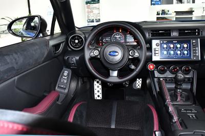 2025款 2.4L 手动版EyeSight STI Sport-内饰-图片-有驾