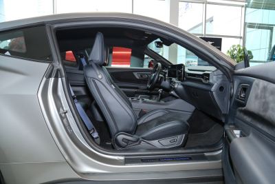2024款 5.0L V8 Dark Horse-空间-图片-有驾