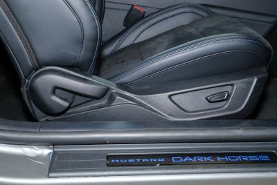 2024款 5.0L V8 Dark Horse-空间-图片-有驾