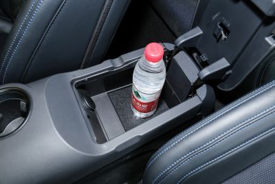 2024款 5.0L V8 Dark Horse-空间-图片-有驾